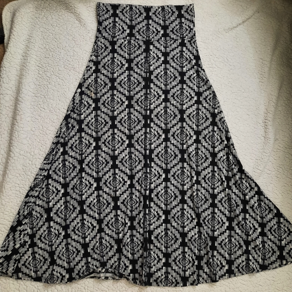 Black and white Aztec Maxi Skirt